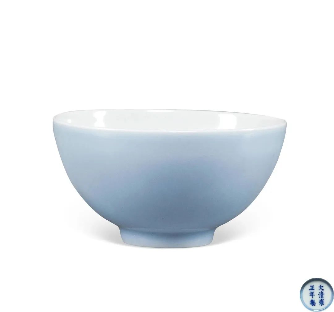 Lot. 271  清雍正  天藍(lán)釉茶圓