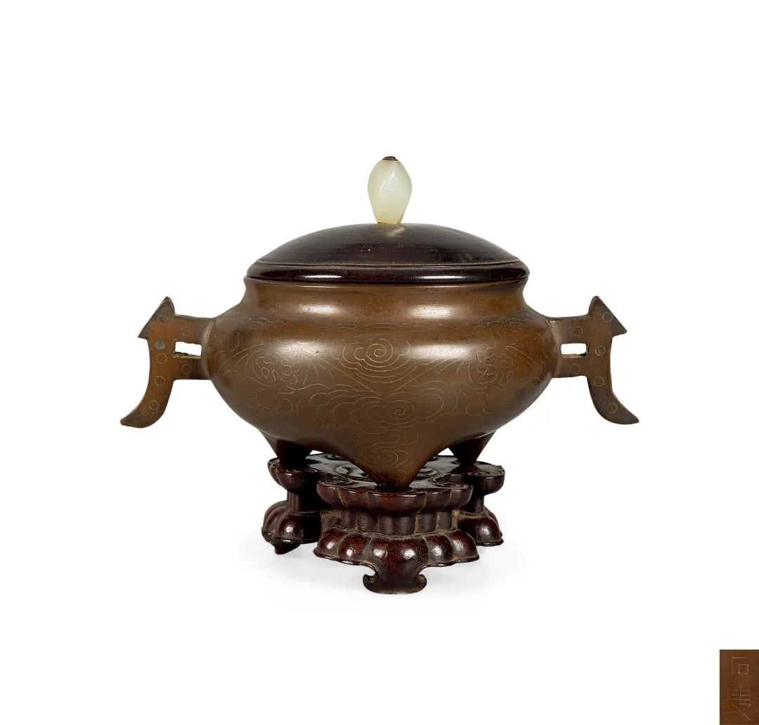 Lot.434  明末  石叟款銅錯(cuò)銀戟耳爐（附原座、連蓋）