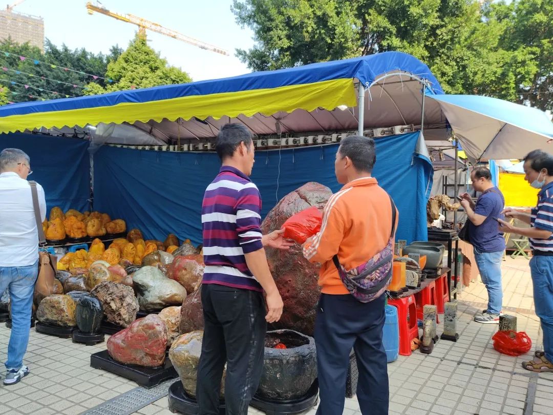 廣州花地灣石博會明天開幕 